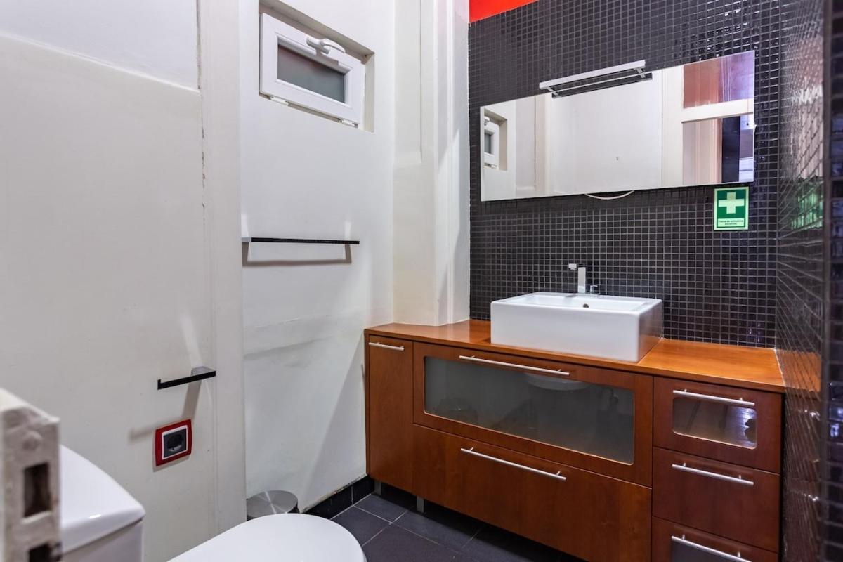 Bright 2 bedroom Apt 100m from Av. Liberdade Lisboa Eksteriør billede